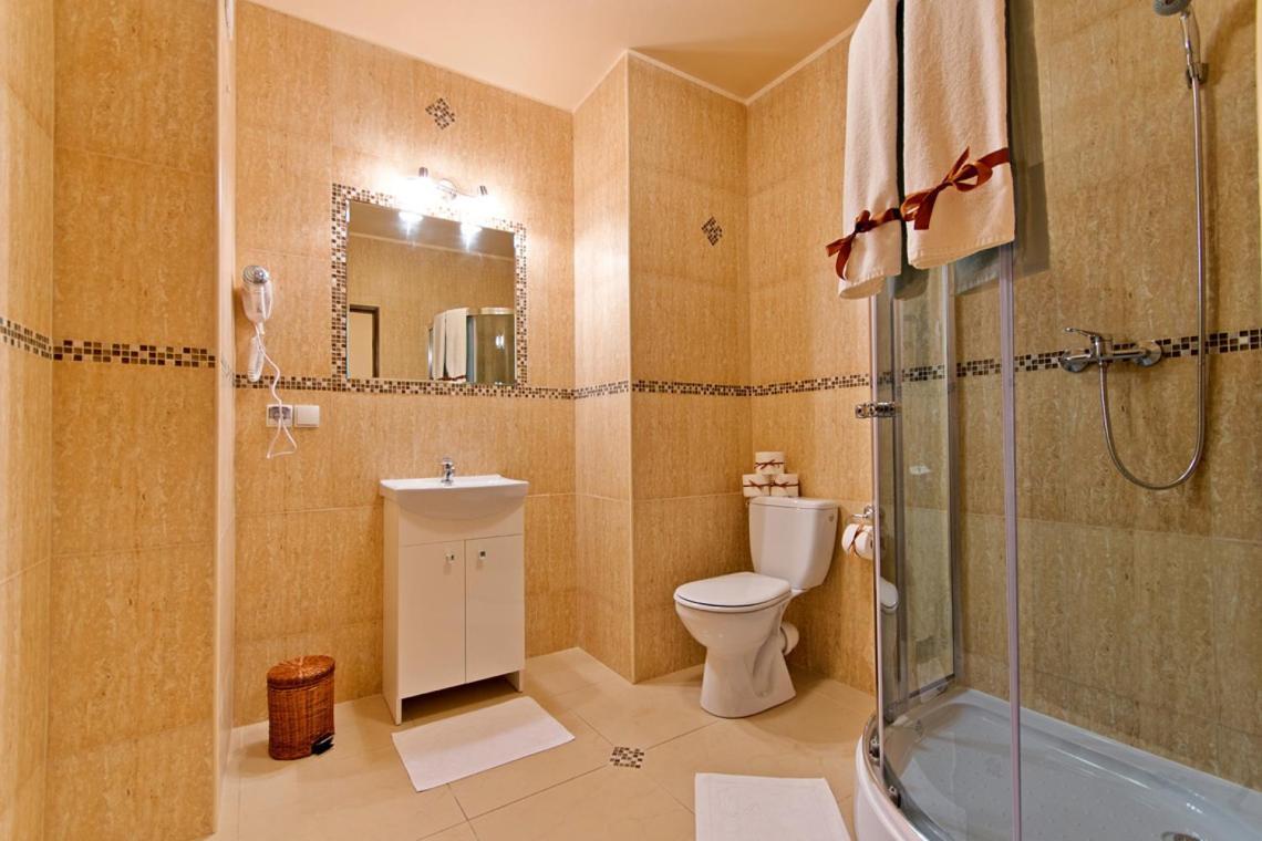 Wiatraczna Hotel Warsaw Luaran gambar