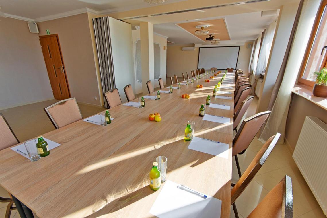 Wiatraczna Hotel Warsaw Luaran gambar